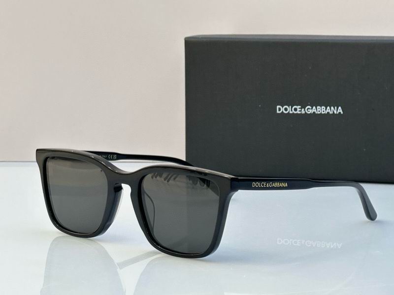 DG Glasses (208)